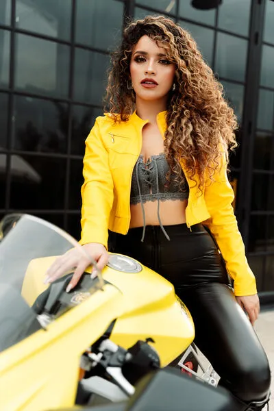 Live sex webcam photo for AleskaCollins #290126468