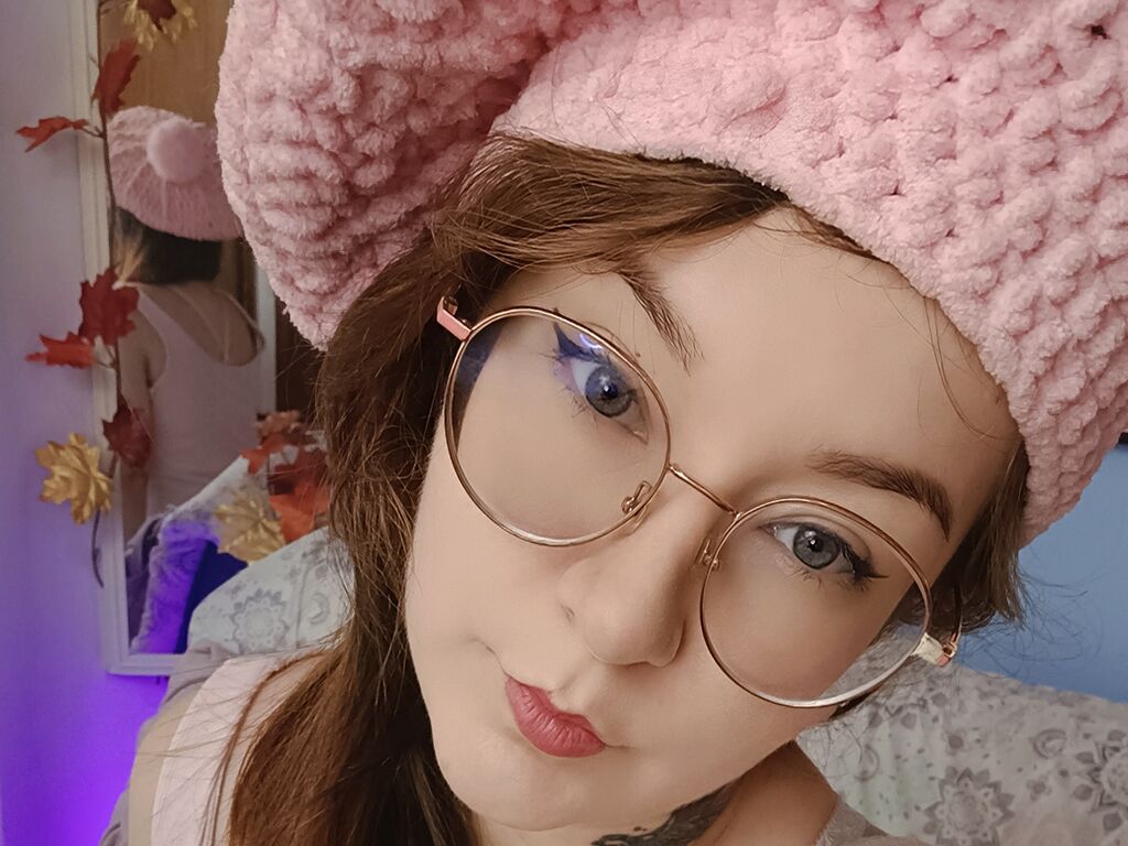 Live sex webcam photo for AlexaCastell #276755036