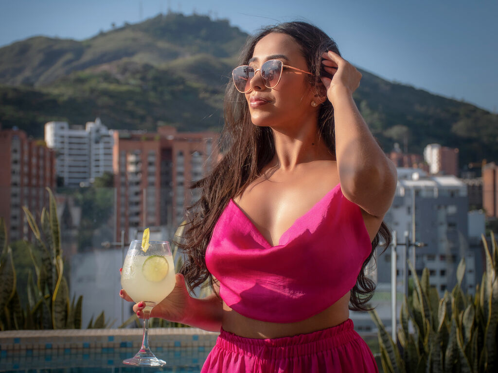 Live sex webcam photo for AlexaVault #276483860