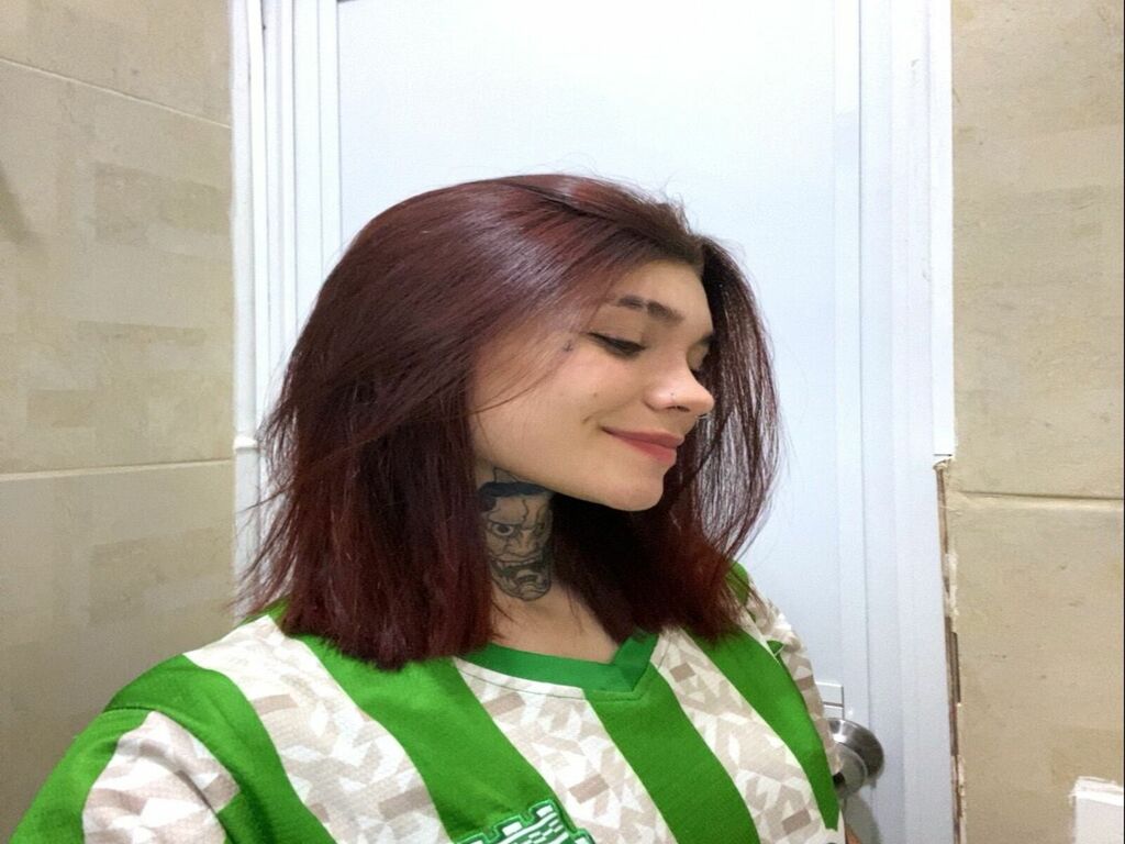 Live sex webcam photo for AliaVolko #277948326