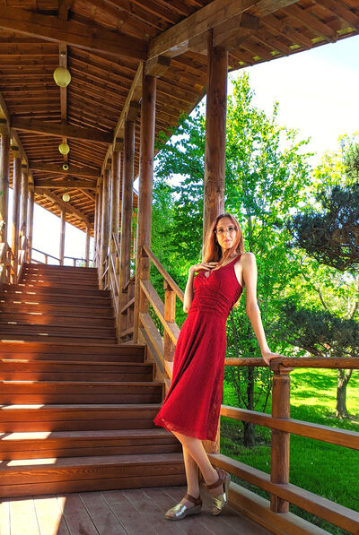 Live sex webcam photo for AlisMarton #290157751