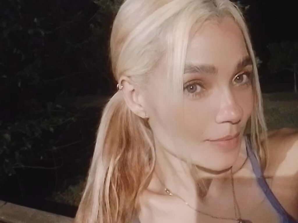 Live sex webcam photo for AlisonnQuinn #277506448