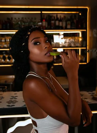 Live sex webcam photo for AllisonThomas #290128018