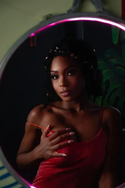 Live sex webcam photo for AllisonThomas #290128020