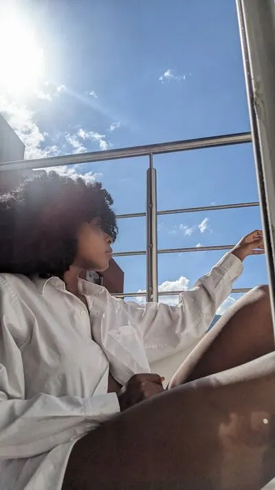 Live sex webcam photo for AllisonThomas #290128021