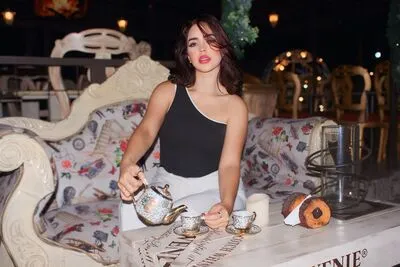 Live sex webcam photo for AmberHiuston #290126050