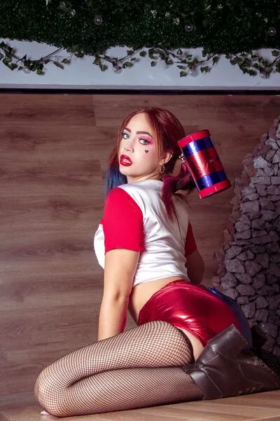 Live sex webcam photo for AmberHiuston #290126086