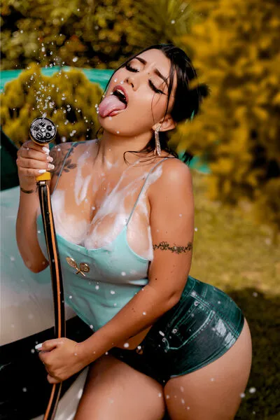 Live sex webcam photo for AmeliaCerry #290123900