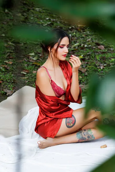 Live sex webcam photo for AmelieLautrec #290121179