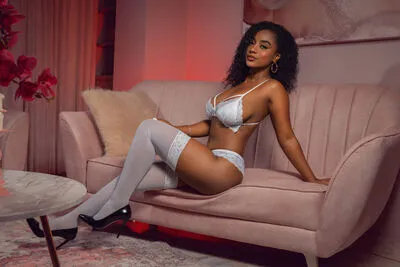 Live sex webcam photo for AmmyGrace #290169825