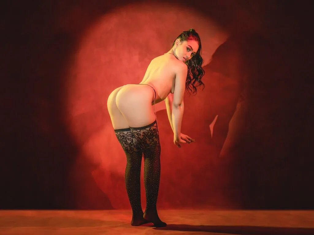 Live sex webcam photo for AnaisLane #277597378