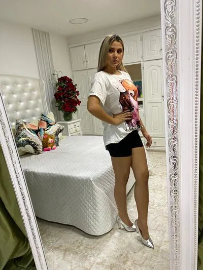 Live sex webcam photo for AndreaDiLucca #290161194