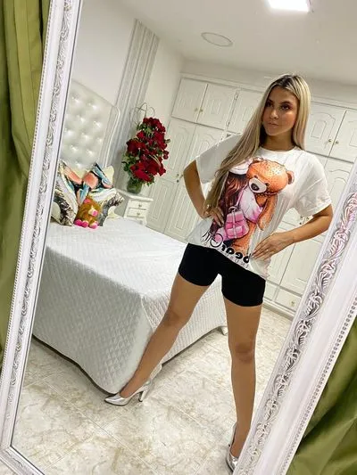 Live sex webcam photo for AndreaDiLucca #290161195