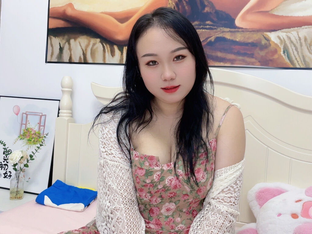 Live sex webcam photo for AndyLiu #276157391