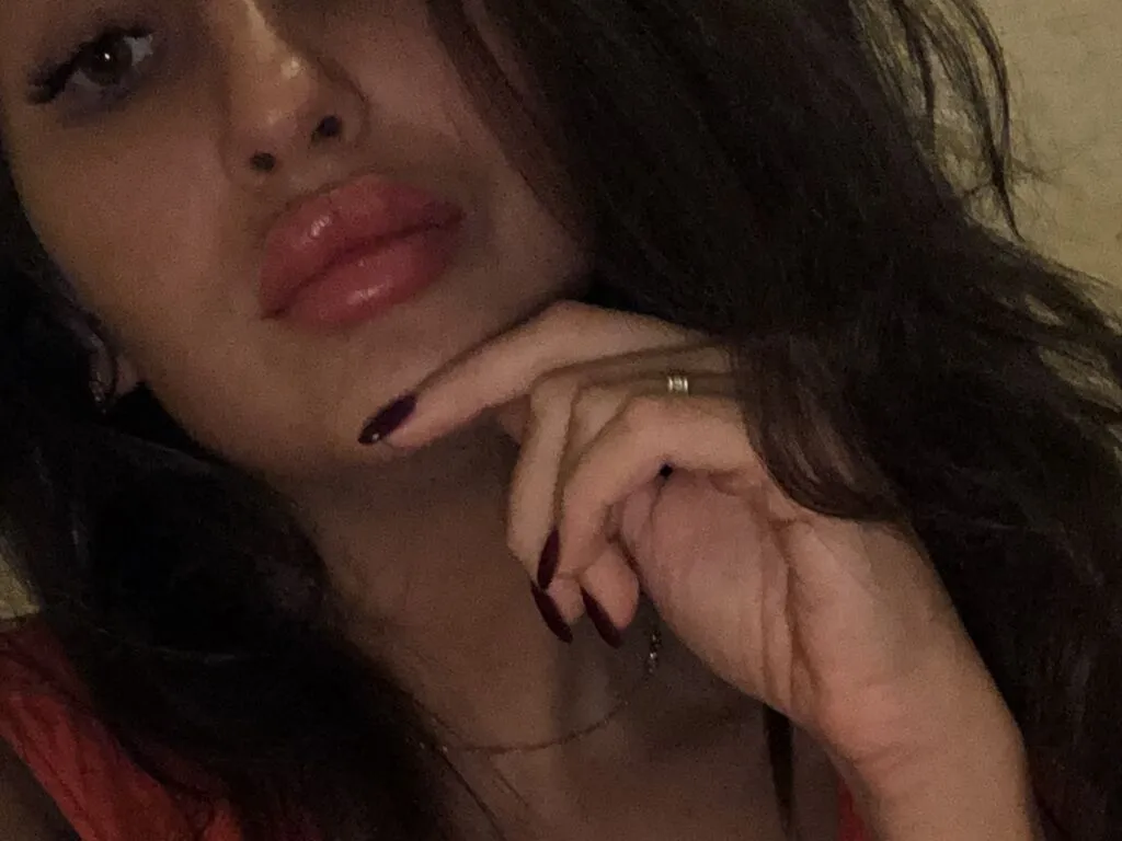 Live sex webcam photo for AngelikaRomaldo #276326020