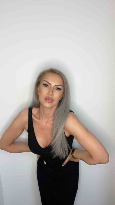Live sex webcam photo for AnikaSunshine #290160929
