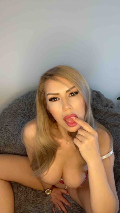 Live sex webcam photo for AnikaSunshine #290160937