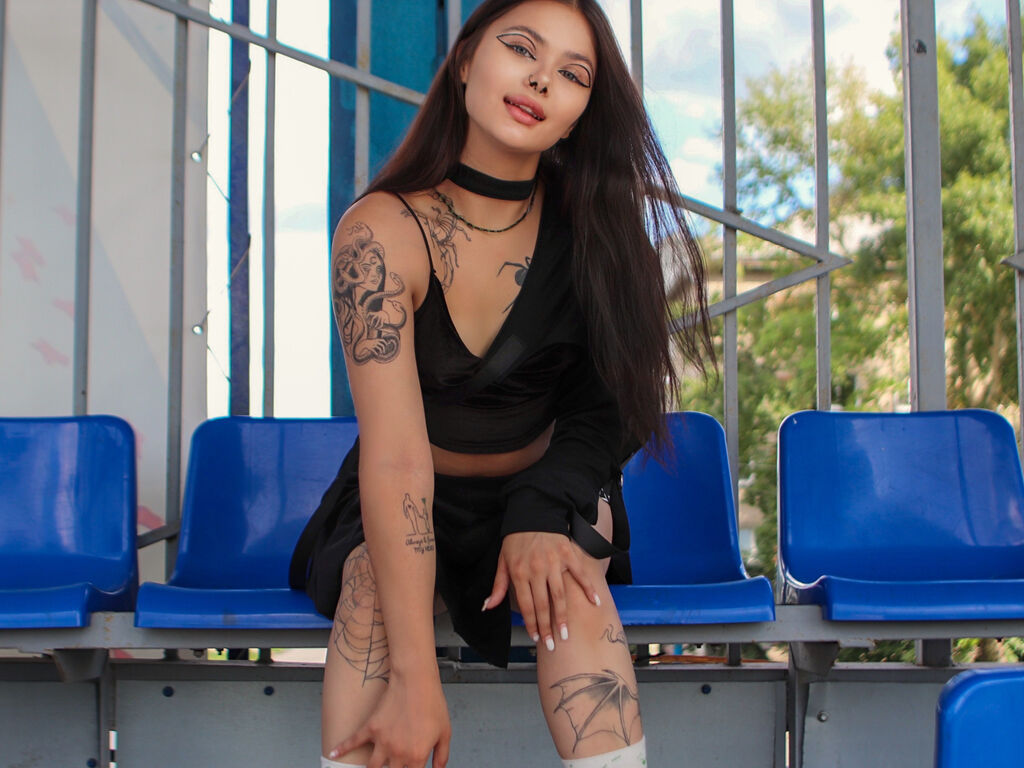 Live sex webcam photo for AnisaSage #276652412