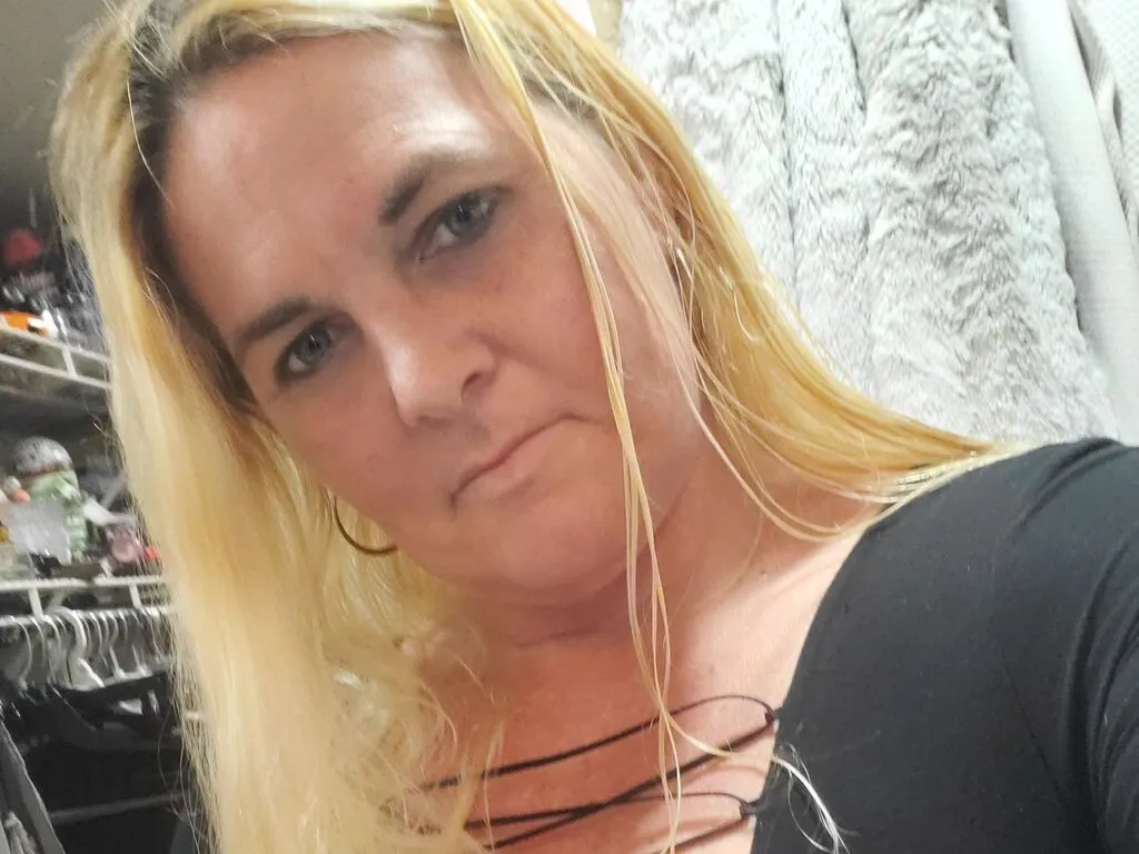 Live sex webcam photo for AnnaCamming #277933937