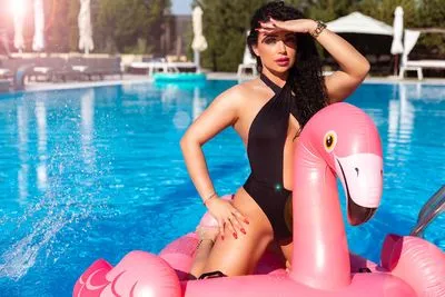 Live sex webcam photo for AnneThompson #290170535