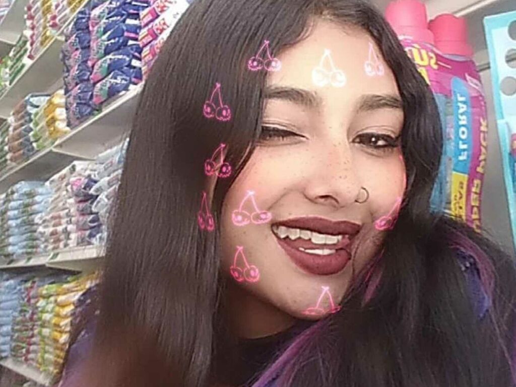 Live sex webcam photo for AnniGil #276454970