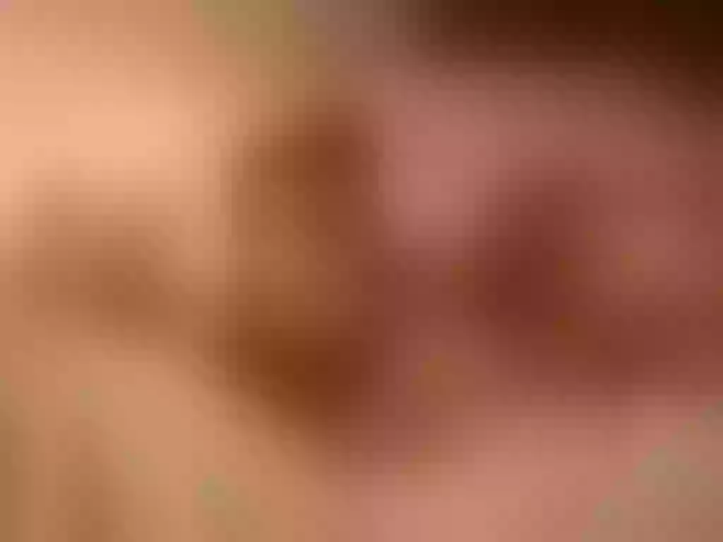 Live sex webcam photo for AnniieAdams #276131075