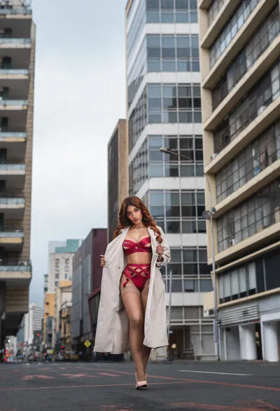 Live sex webcam photo for AnniieAdams #290120146