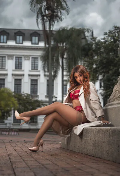 Live sex webcam photo for AnniieAdams #290120152