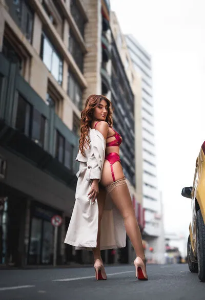 Live sex webcam photo for AnniieAdams #290120156