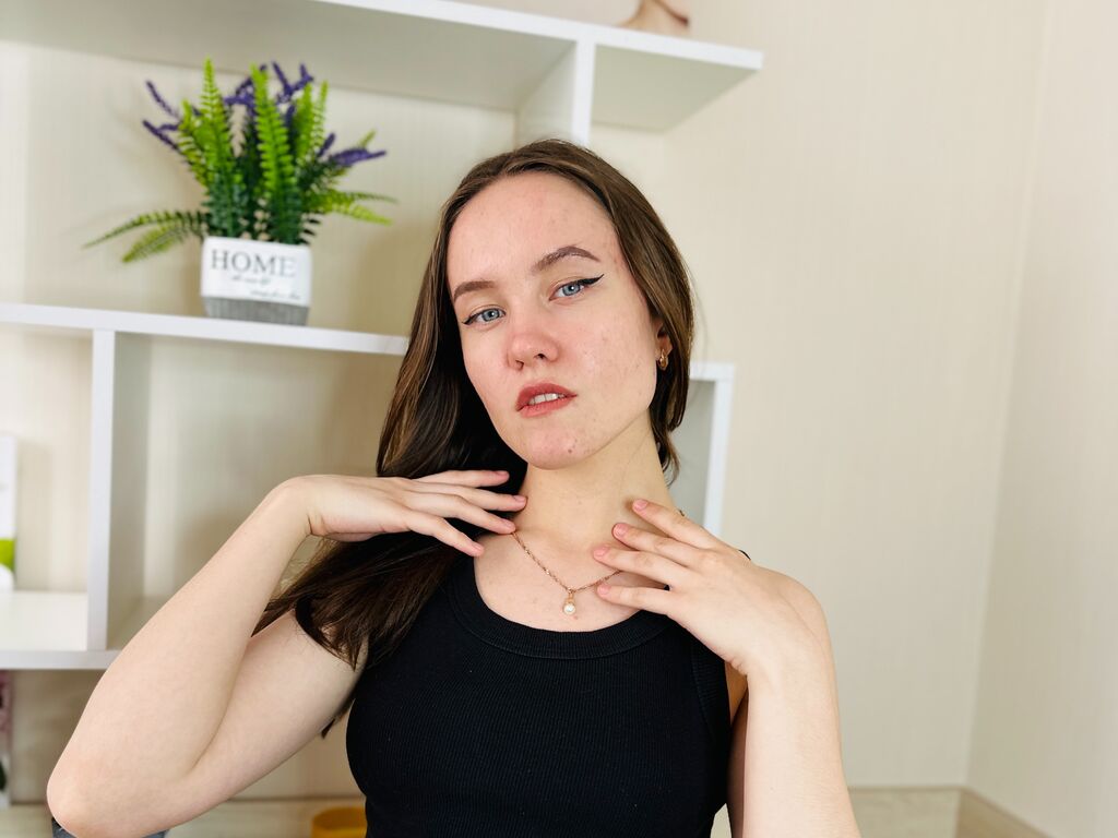 Live sex webcam photo for AnnisCodling #278092430