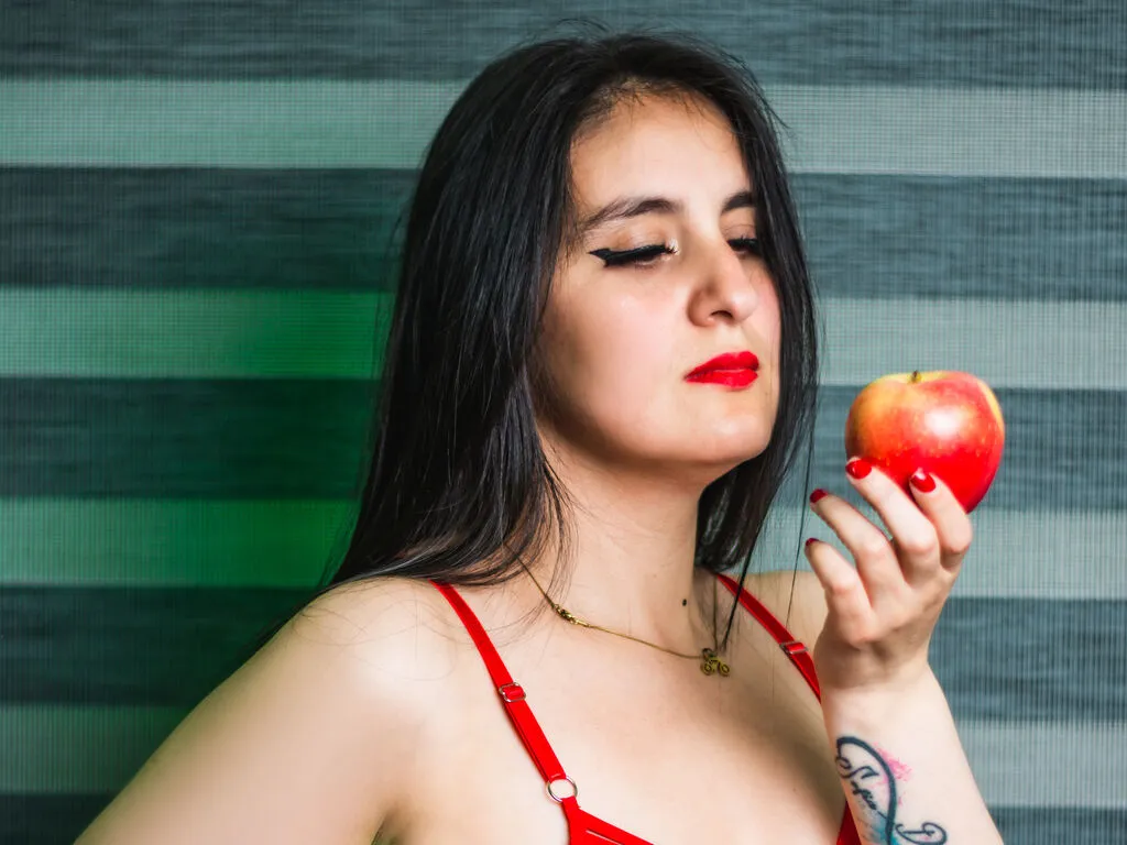 Live sex webcam photo for AnnyTique #277349263