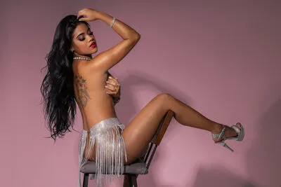 Live sex webcam photo for AntonellaCossio #290167651