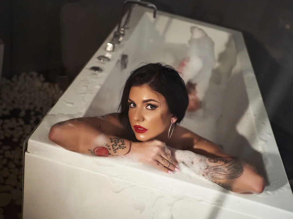 Live sex webcam photo for AnyaHunt #277042903