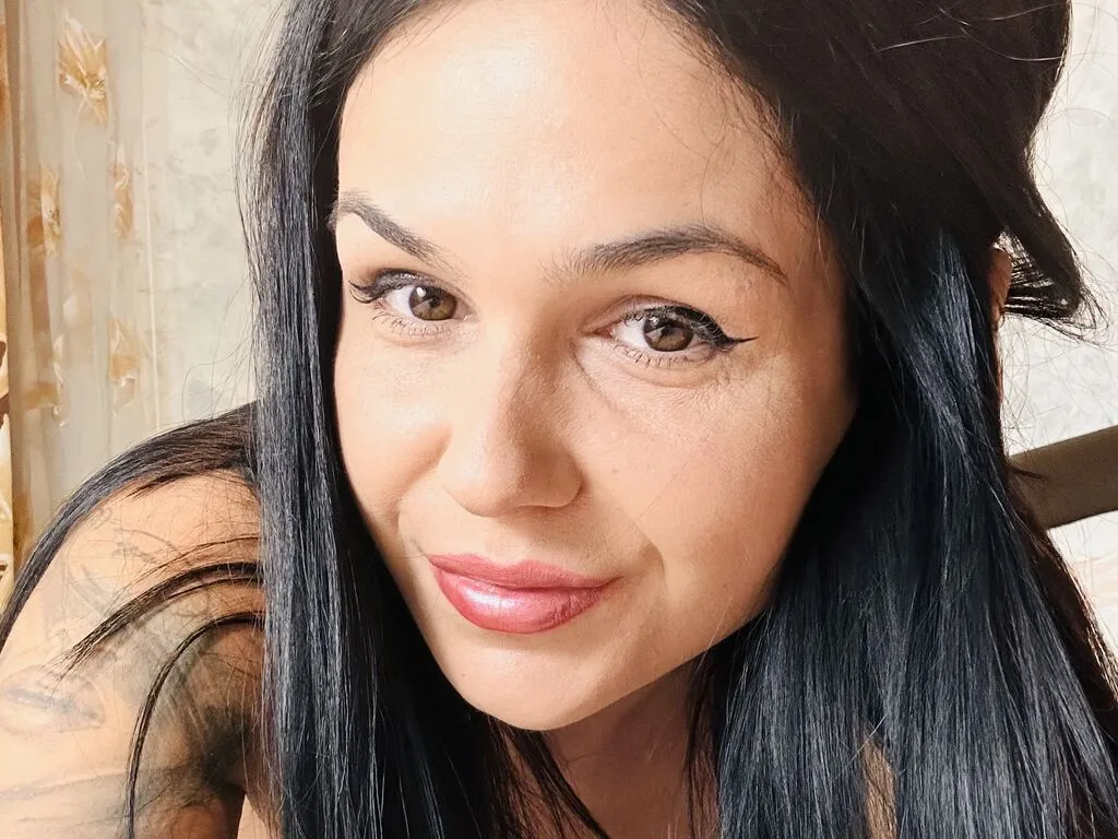 Live sex webcam photo for AnyaRey #276291509