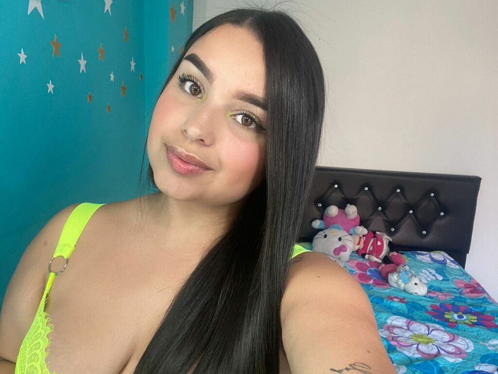 Live sex webcam photo for AprilHighins #276384626