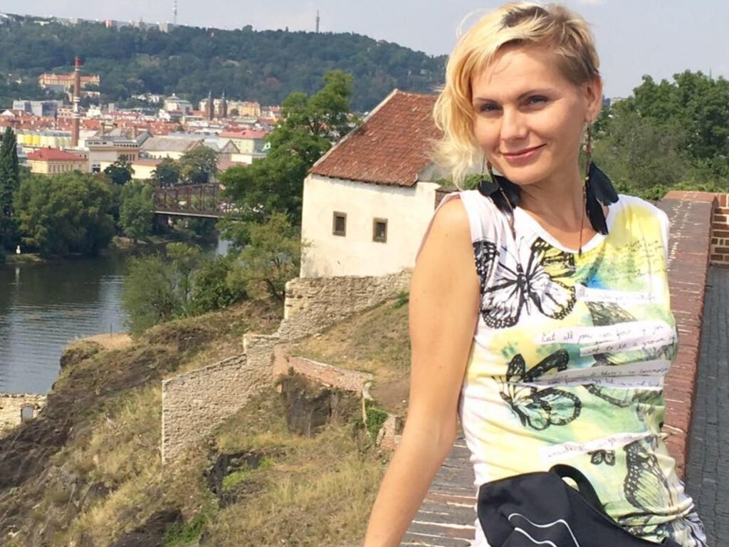 Live sex webcam photo for ArielleLight #278038425