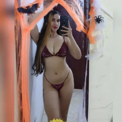 Live sex webcam photo for AshleyHinca #290194201