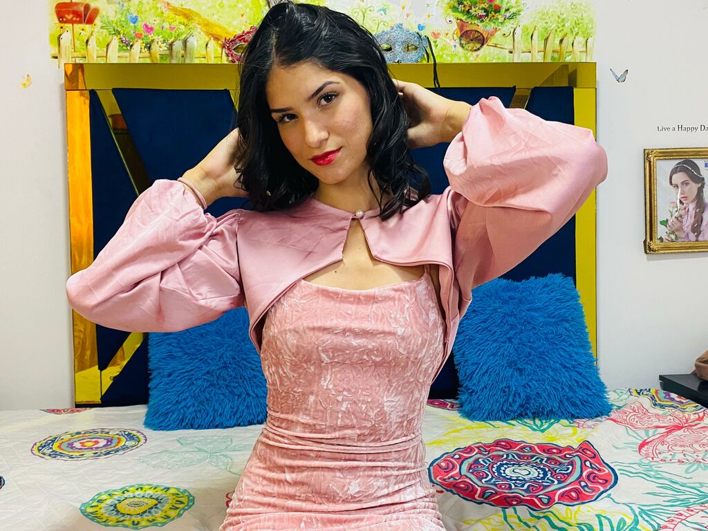 Live sex webcam photo for AuroraGriffiths #277186228