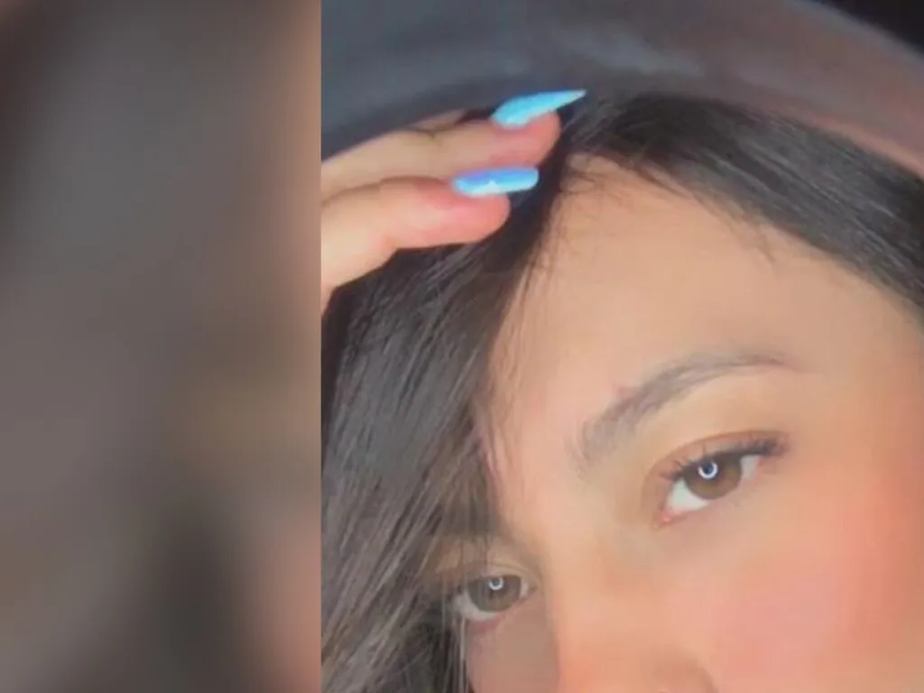 Live sex webcam photo for AuroraVon #276725747