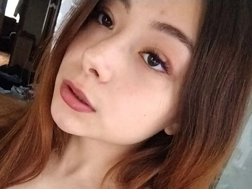 Live sex webcam photo for AzaliyaBates #276781526