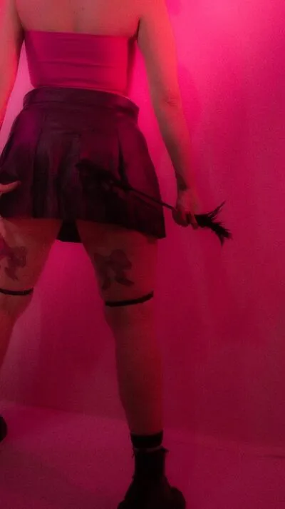 Live sex webcam photo for AzulGarcia #290157266