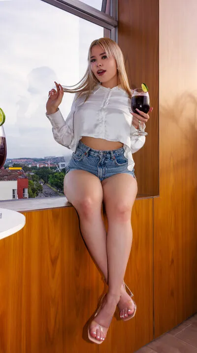 Live sex webcam photo for BellGrey #290128175