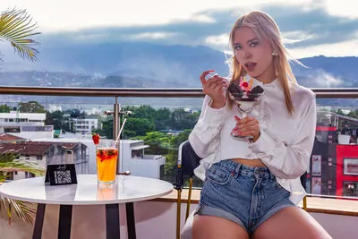 Live sex webcam photo for BellGrey #290128178