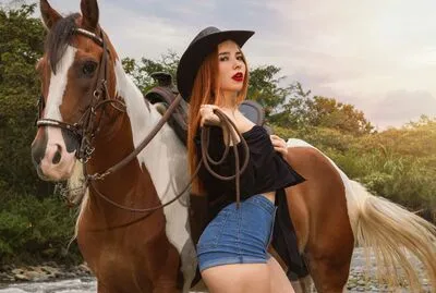 Live sex webcam photo for BellGrey #290128249