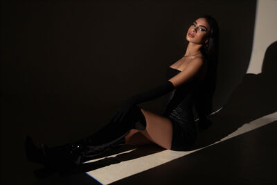 Live sex webcam photo for BellaAlarcon #290159192