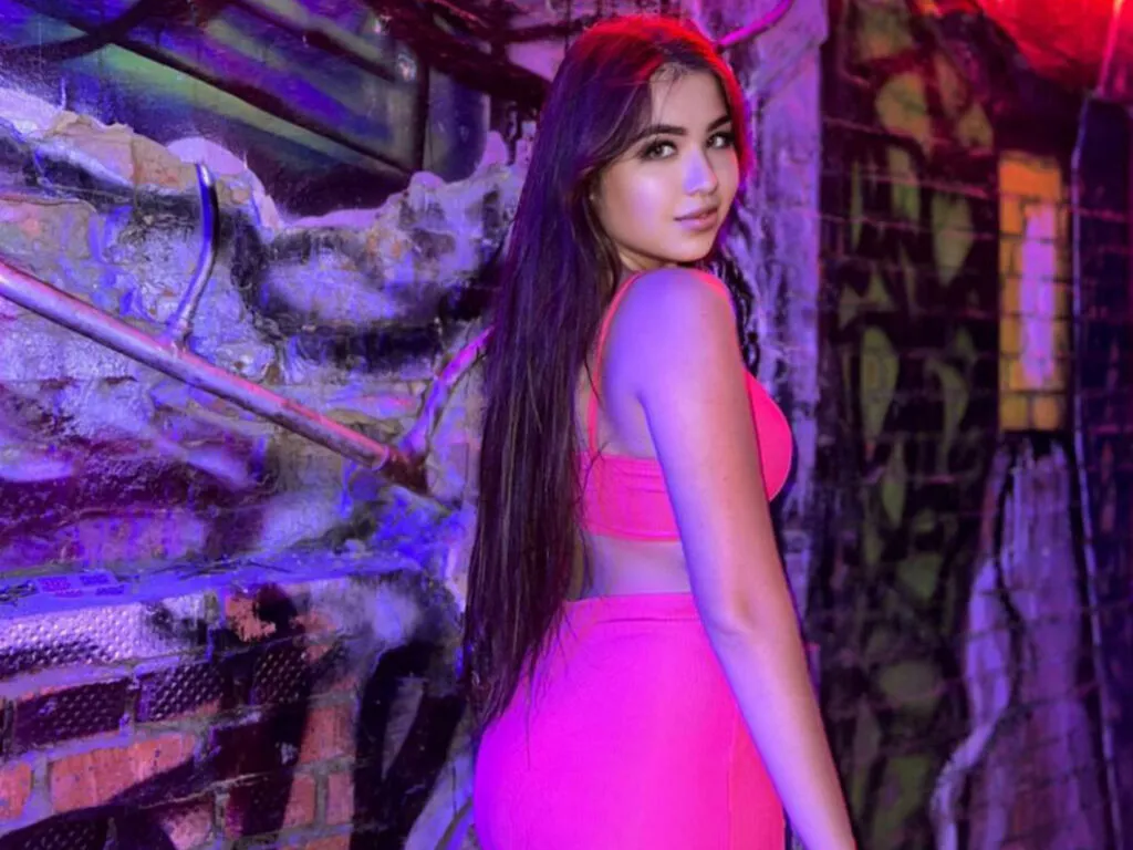 Live sex webcam photo for BettyMurphy #277697699