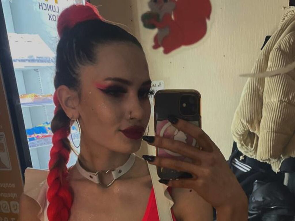 Live sex webcam photo for BlytheBattersby #277651937