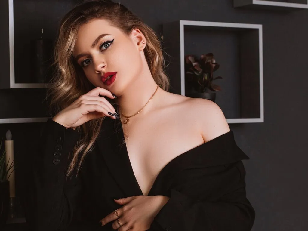 Live sex webcam photo for BogdanaKirk #276154259