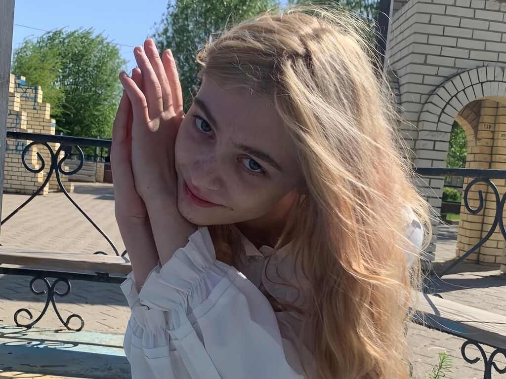 Live sex webcam photo for BreeHaydon #278023573