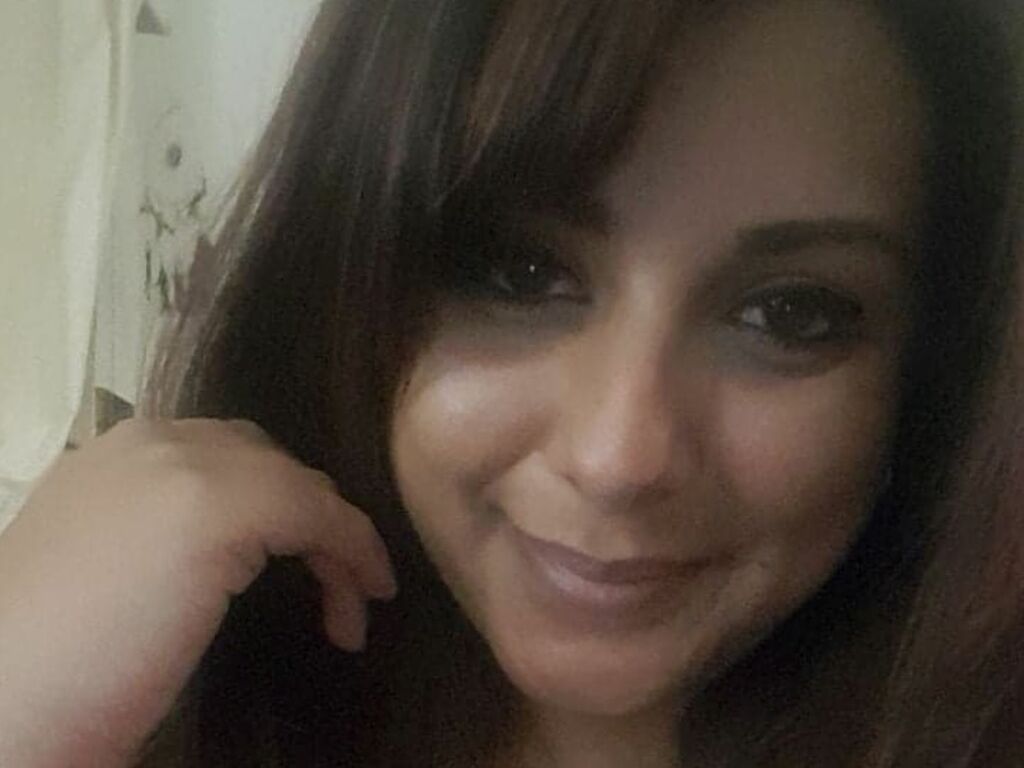 Live sex webcam photo for BrightViolet #277398291